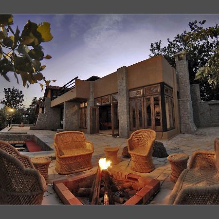 Kanha Earth Lodge Mandlā Exteriér fotografie