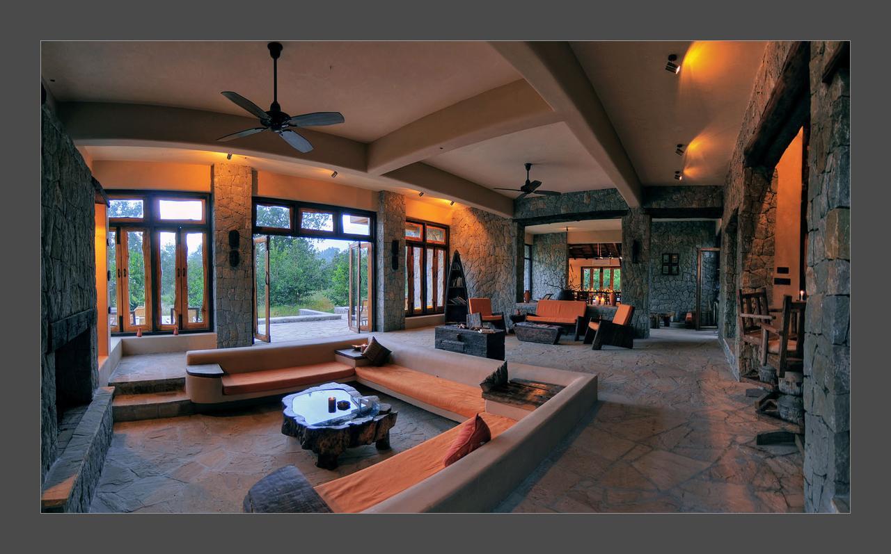 Kanha Earth Lodge Mandlā Exteriér fotografie