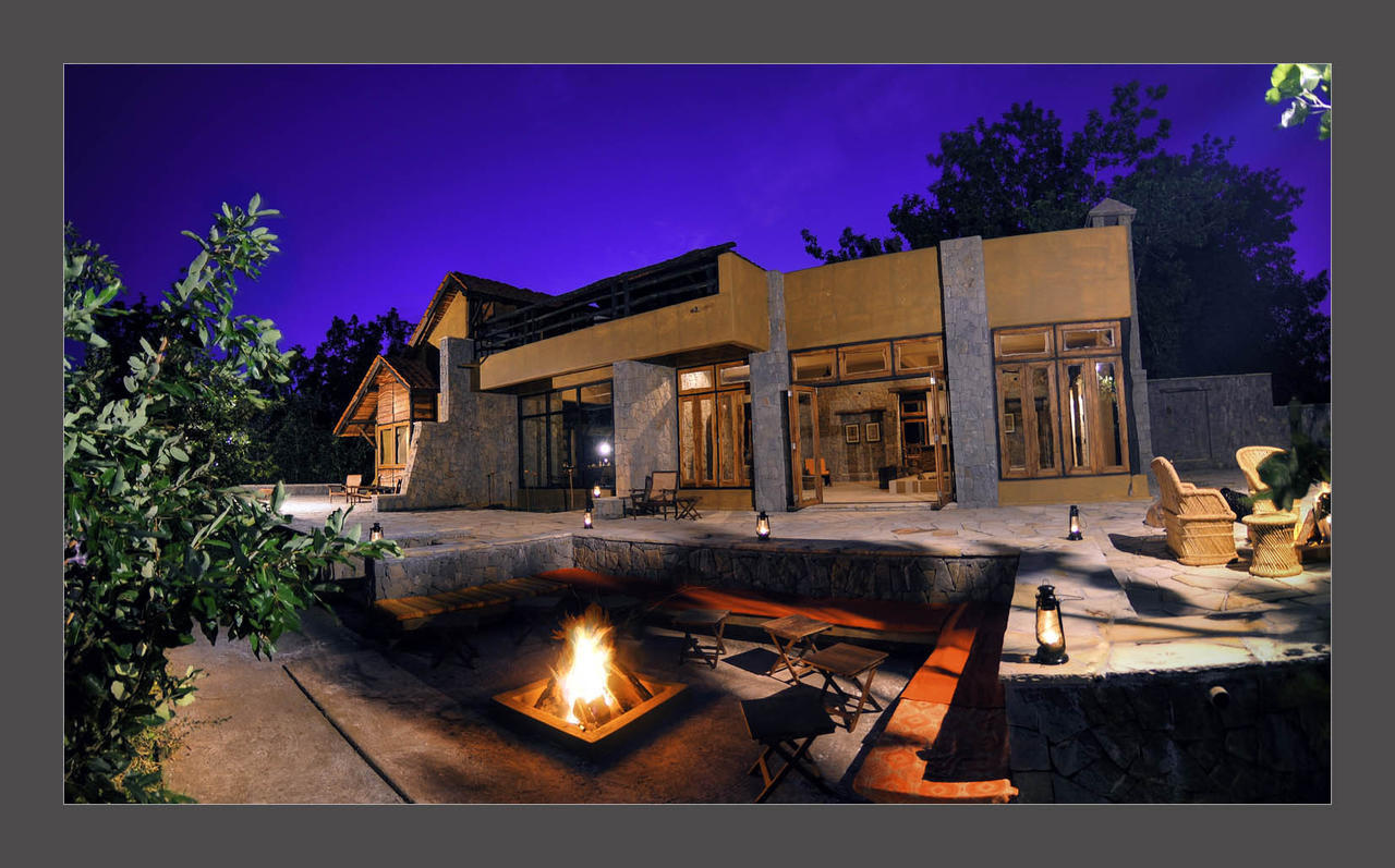 Kanha Earth Lodge Mandlā Exteriér fotografie
