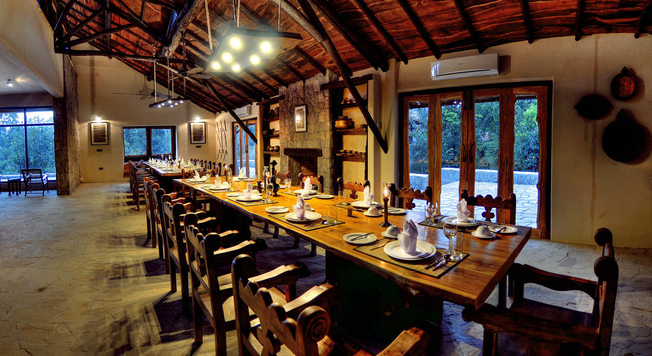 Kanha Earth Lodge Mandlā Exteriér fotografie